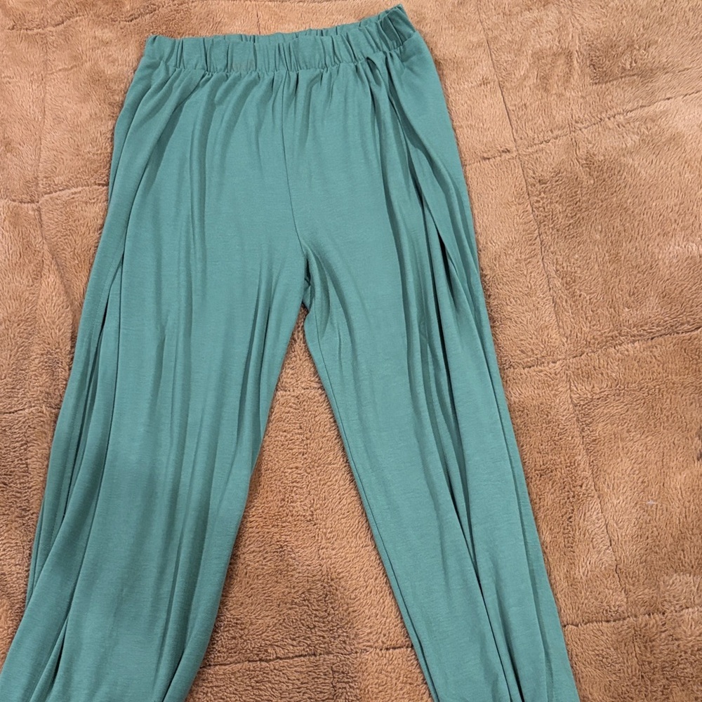 Green Relaxed Fit Pants
